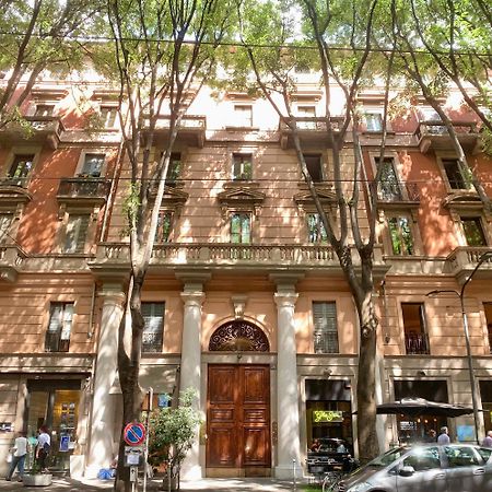 Bright Mini Studio In The Heart Of Milan Bagian luar foto